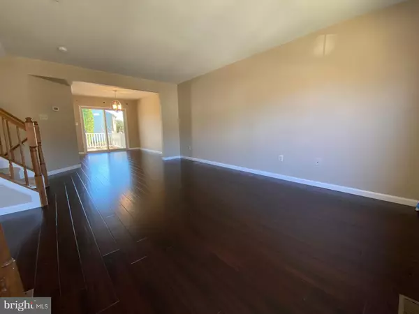 Pasadena, MD 21122,8155 HAZY DAWN CT