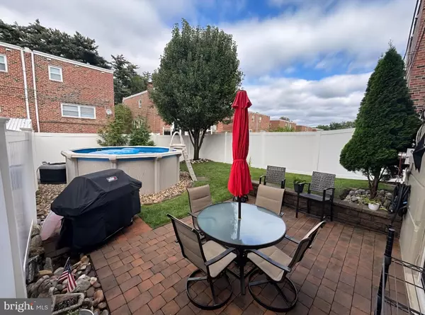 Philadelphia, PA 19111,803 BERGEN ST