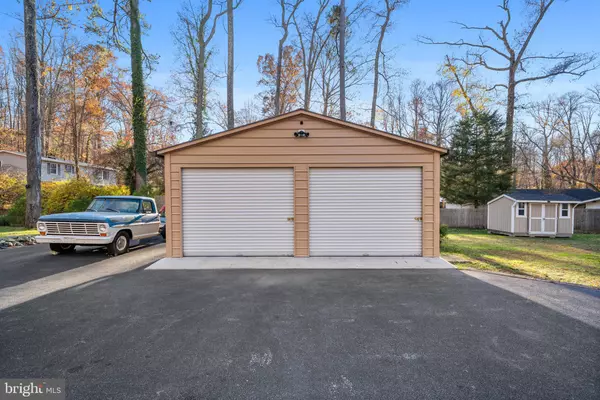 St Leonard, MD 20685,6015 POPLAR RD