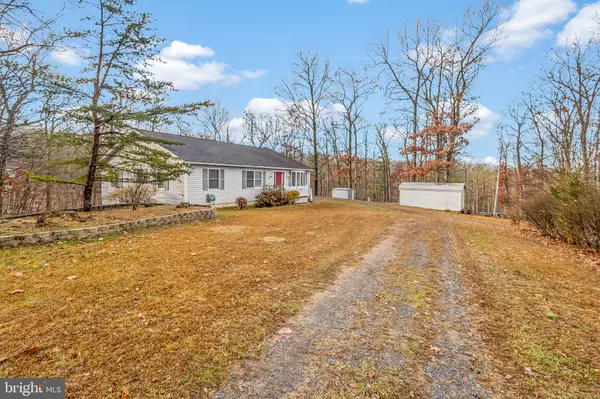 Gerrardstown, WV 25420,83 PALE MAGNOLIA DR