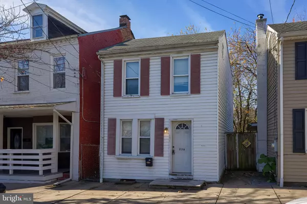 238 S 4TH ST, Columbia, PA 17512
