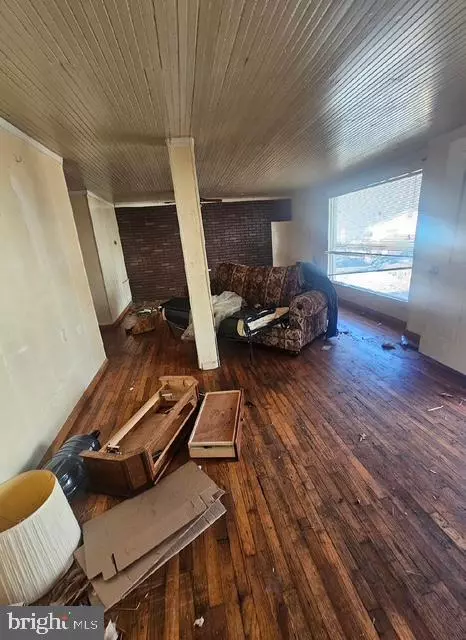 Cedar Bluff, VA 24609,5910 DRY FORD RD