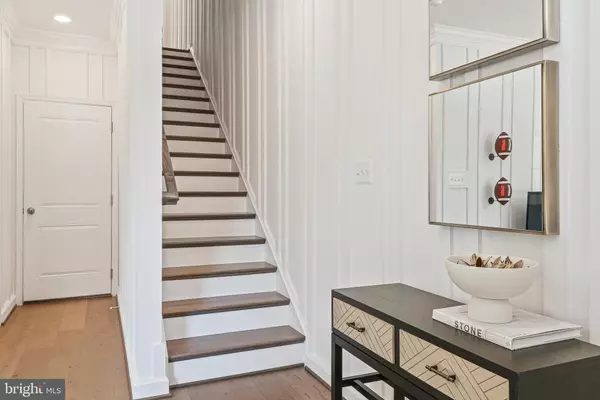 Fairfax, VA 22033,4410 FAIR LAKES CT