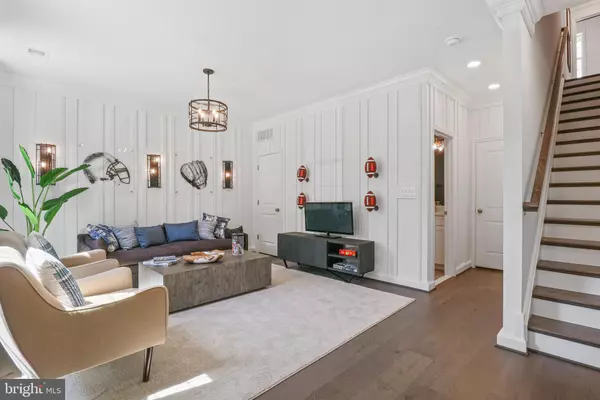 Fairfax, VA 22033,4410 FAIR LAKES CT