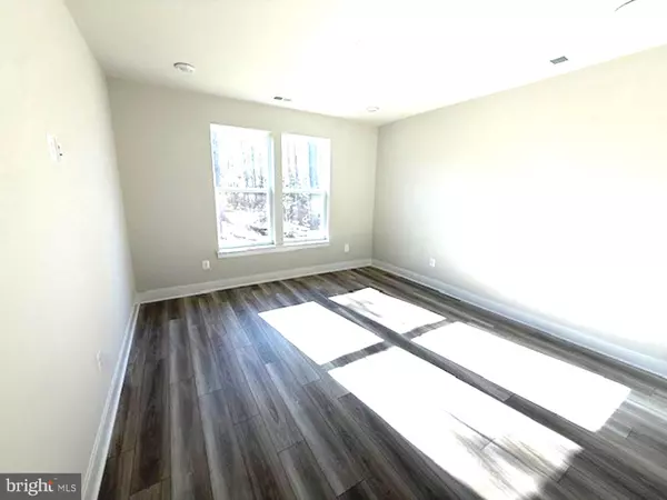 Ocean View, DE 19970,185 MERRICK WAY