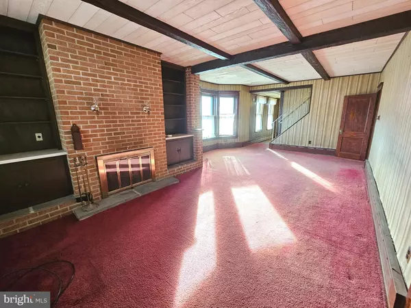 Mohnton, PA 19540,28 N CHURCH ST