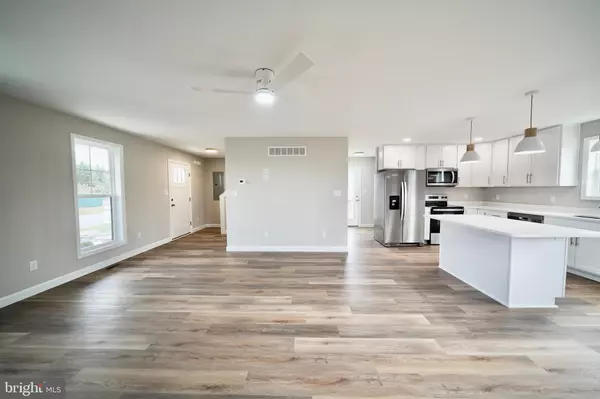 Georgetown, DE 19947,304 S RAILROAD AVE