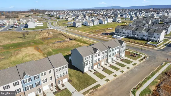 Charles Town, WV 25414,569 SEEBACK DR