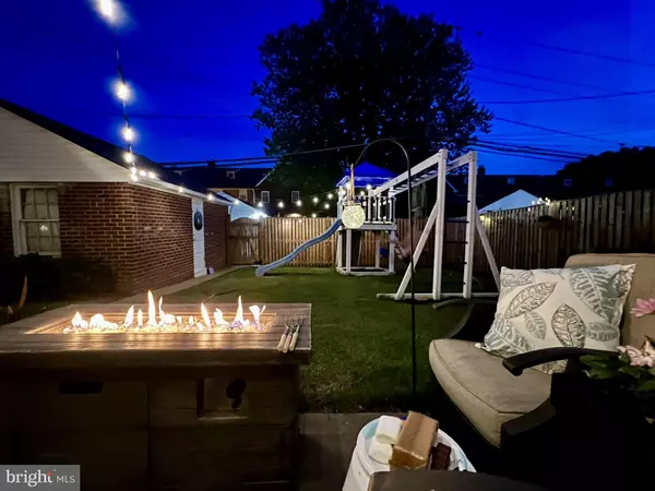 Baltimore, MD 21212,421 REGESTER AVE