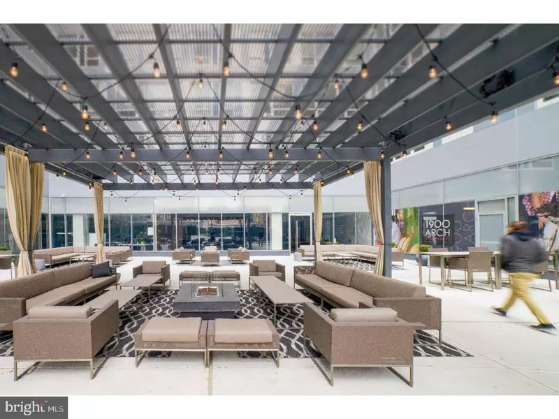 1900- 24 ARCH STREET, Philadelphia, PA 19103