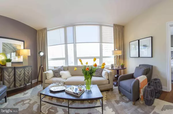 Philadelphia, PA 19103,1900- 24 ARCH STREET