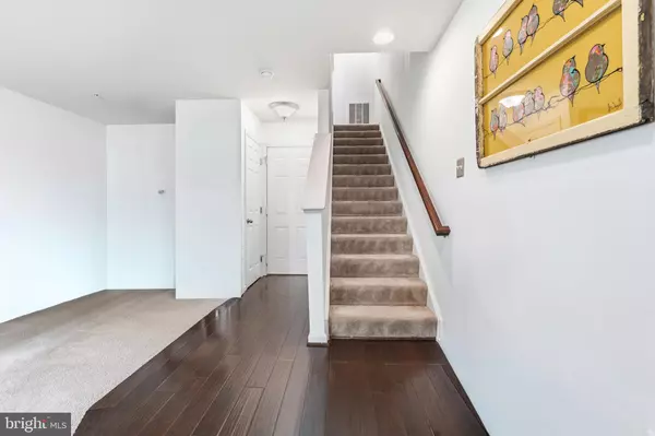 Beltsville, MD 20705,7202 SILVER THORN WAY