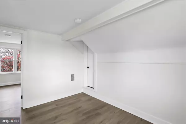 Chambersburg, PA 17201,466 LINCOLN WAY EAST E