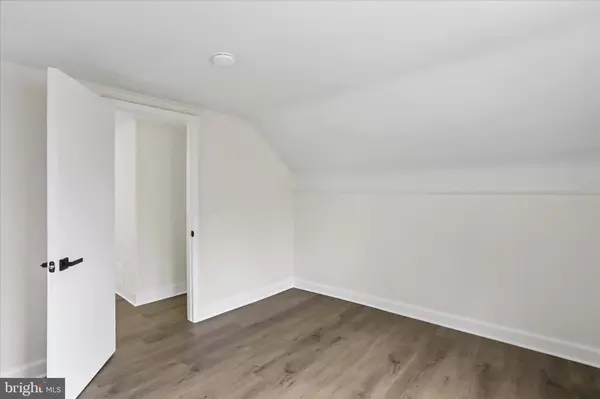 Chambersburg, PA 17201,466 LINCOLN WAY EAST E