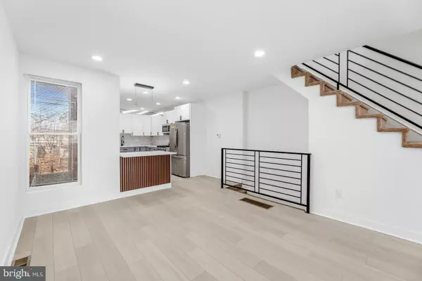 Philadelphia, PA 19141,6012 N 19TH ST