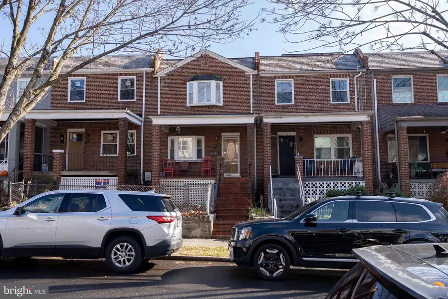 1317 STAPLES ST NE, Washington, DC 20002