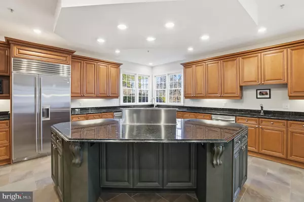 Potomac, MD 20854,7931 LAKENHEATH WAY