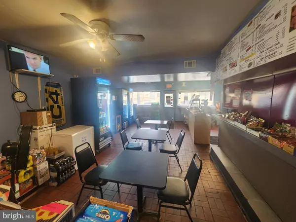 Camden, NJ 08104,1231 S 2ND ST