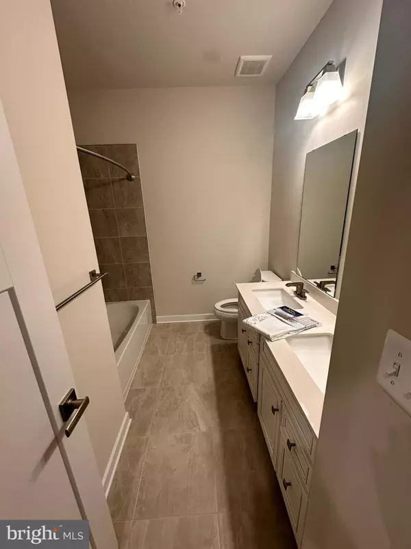 Bowie, MD 20716,214 MATISSE PL #ROOM ONLY