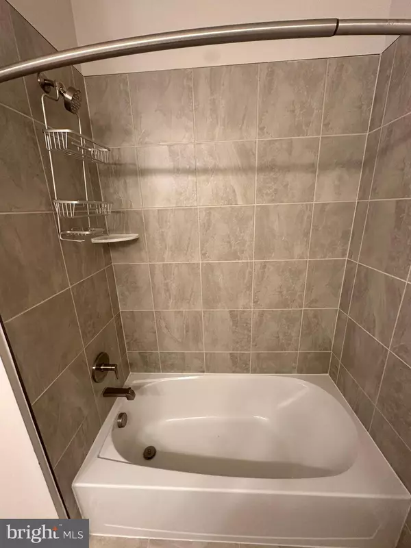 Bowie, MD 20716,214 MATISSE PL #ROOM ONLY