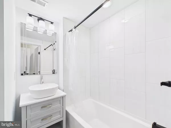 Philadelphia, PA 19146,1320 S GROVE ST #1