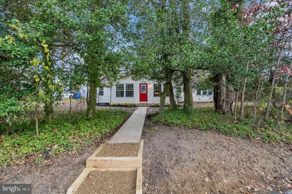 Toms River, NJ 08753,104 ANTHONY AVE