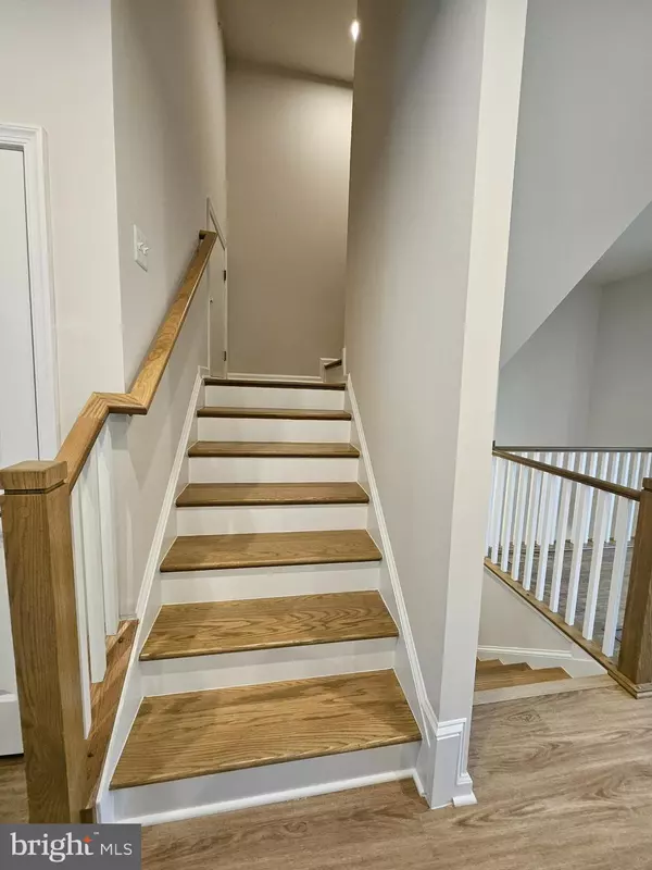 Bowie, MD 20716,16913 SAINT MARION WAY