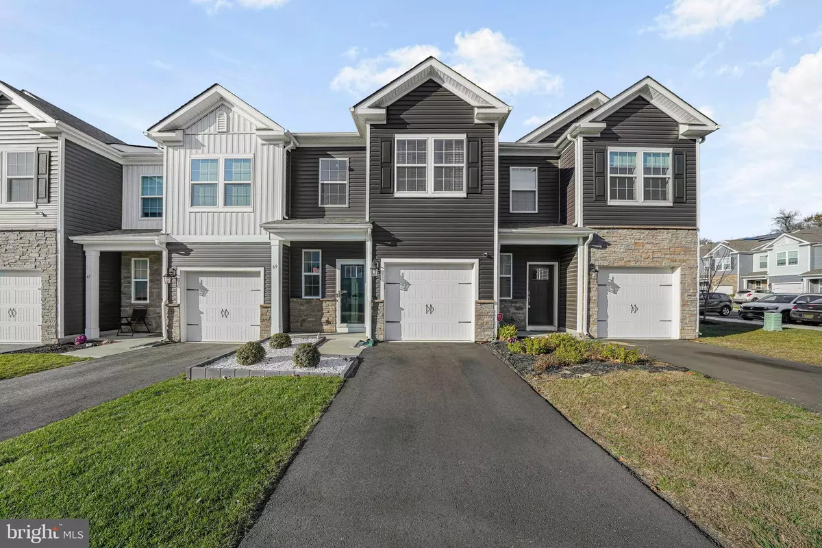 Burlington, NJ 08016,69 PEREGRINE WAY