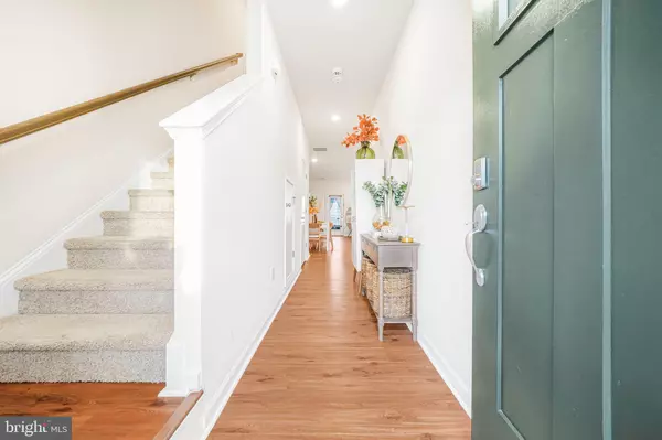 Burlington, NJ 08016,69 PEREGRINE WAY