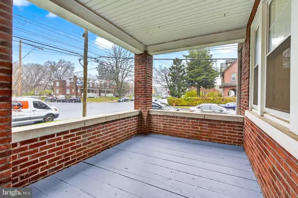 Lancaster, PA 17602,701 NEW HOLLAND AVE