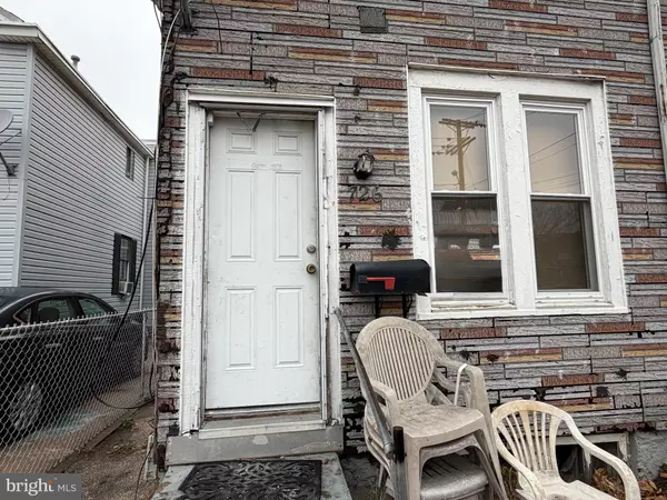 726 GENESEE ST, Trenton, NJ 08611