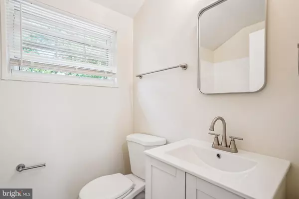 Suitland, MD 20746,2305 HOUSTON ST