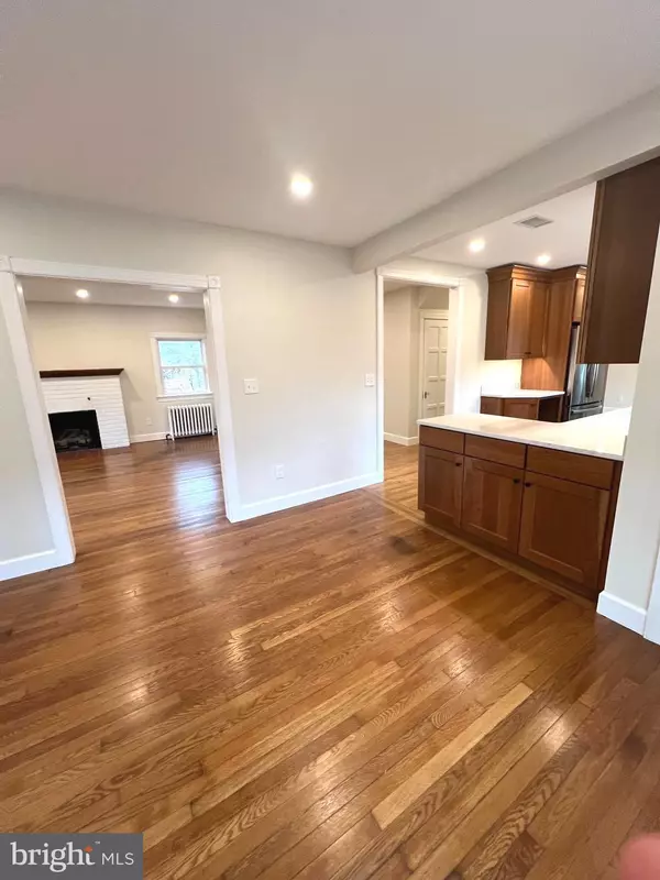 Berwyn, PA 19312,28 ORCHARD LN