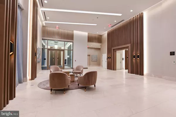 Mclean, VA 22102,7887 JONES BRANCH DR #902