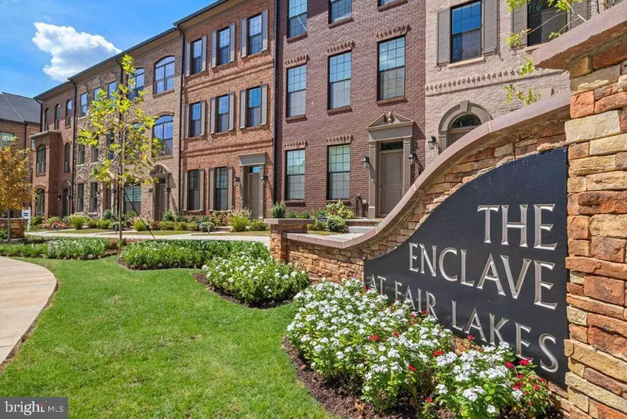 12534 CADENCE DR, Fairfax, VA 22033