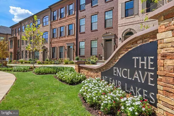 12534 CADENCE DR, Fairfax, VA 22033