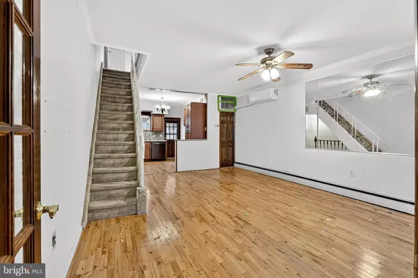 Philadelphia, PA 19145,2212 S CARLISLE ST