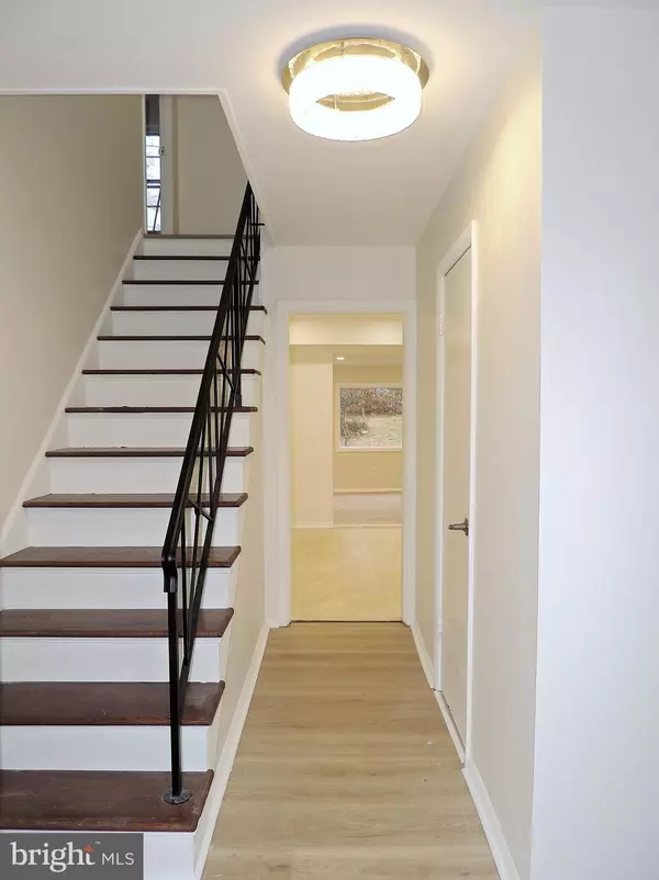 Bowie, MD 20715,12206 MAYCHECK LN