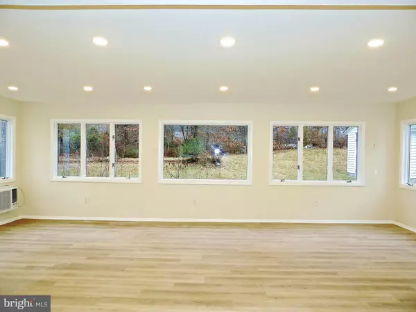 Bowie, MD 20715,12206 MAYCHECK LN