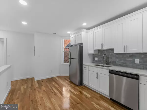 Philadelphia, PA 19151,734 MARLYN RD #2