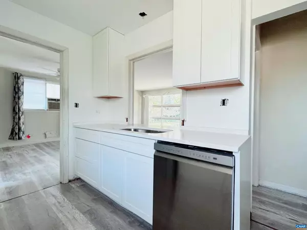 Charlottesville, VA 22903,1715 A & B CHERRY AVE