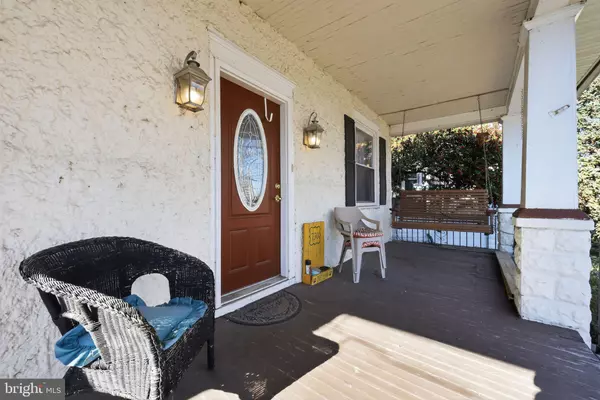 West Collingswood, NJ 08107,730 WHITE HORSE PIKE