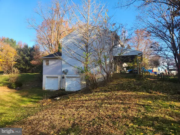 Manheim, PA 17545,68 DAFFODIL DR