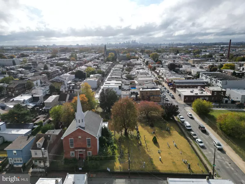 4601 ALMOND ST, Philadelphia, PA 19137