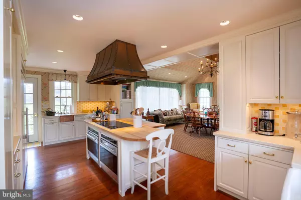 Red Lion, PA 17356,9981 DOUGLAS RD