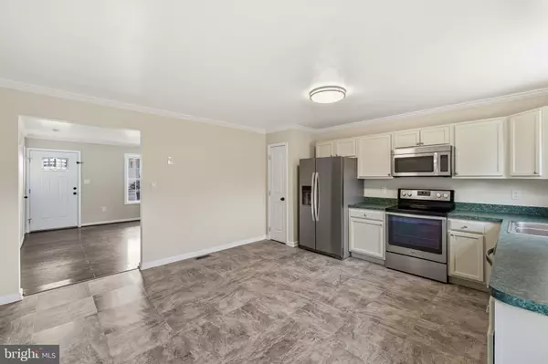 Edinburg, VA 22824,102 KADIES LN