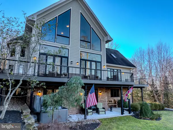 Oakland, MD 21550,444 WOODLANDS HILL LN