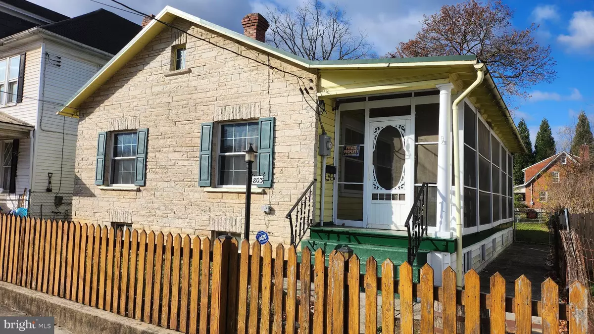 Martinsburg, WV 25401,803 NEW YORK AVE