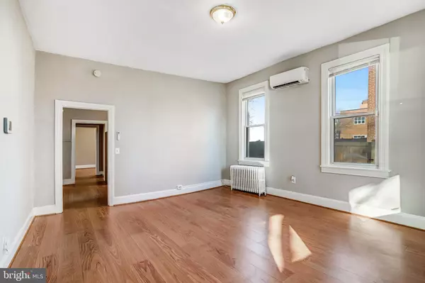 Laurel, MD 20707,305 9TH ST #1