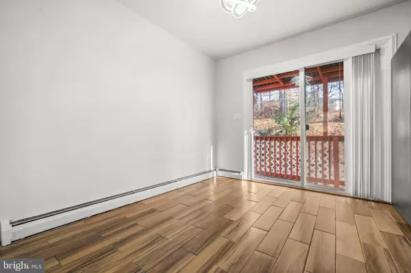 Woodbridge, VA 22193,13411 KERRYDALE RD